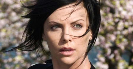 ''Mad Max: Fury Road'': 38-letnia Charlize Theron już nie zachwyca?