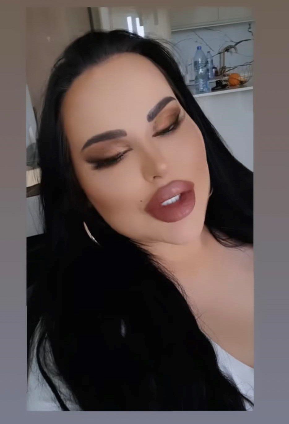 Esmeralda Godlewska jest załamana po liftingu piersi