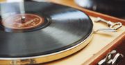 Gramofon jesienną porą. Wybieramy najlepszy odtwarzacz płyt winylowych