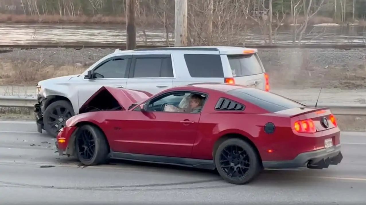 Ford Mustang okazał się zbyt potężną maszyną dla nastolatka