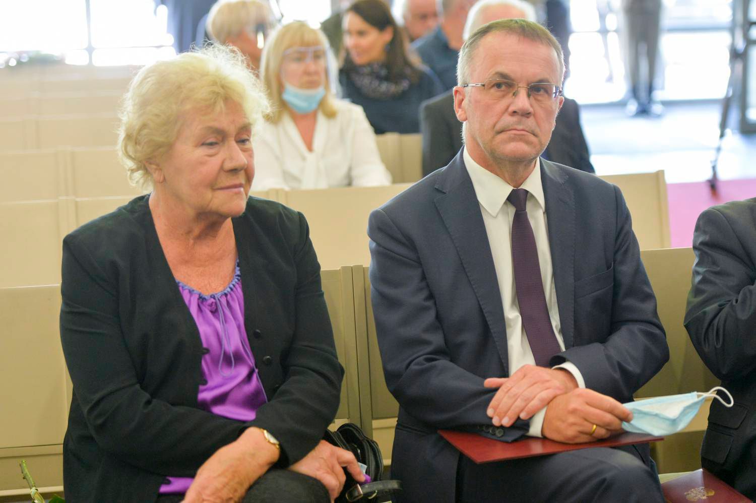 Teresa Lipowska, Jarosław Sellin - Pogrzeb Emila Karewicza