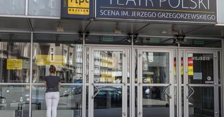 Chłód w Teatrze Polskim we Wrocławiu. Przez długi odcięto ogrzewanie