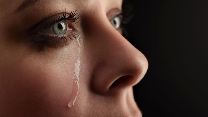 Sprawdź, jakie funkcje w organizmie pełnią łzy