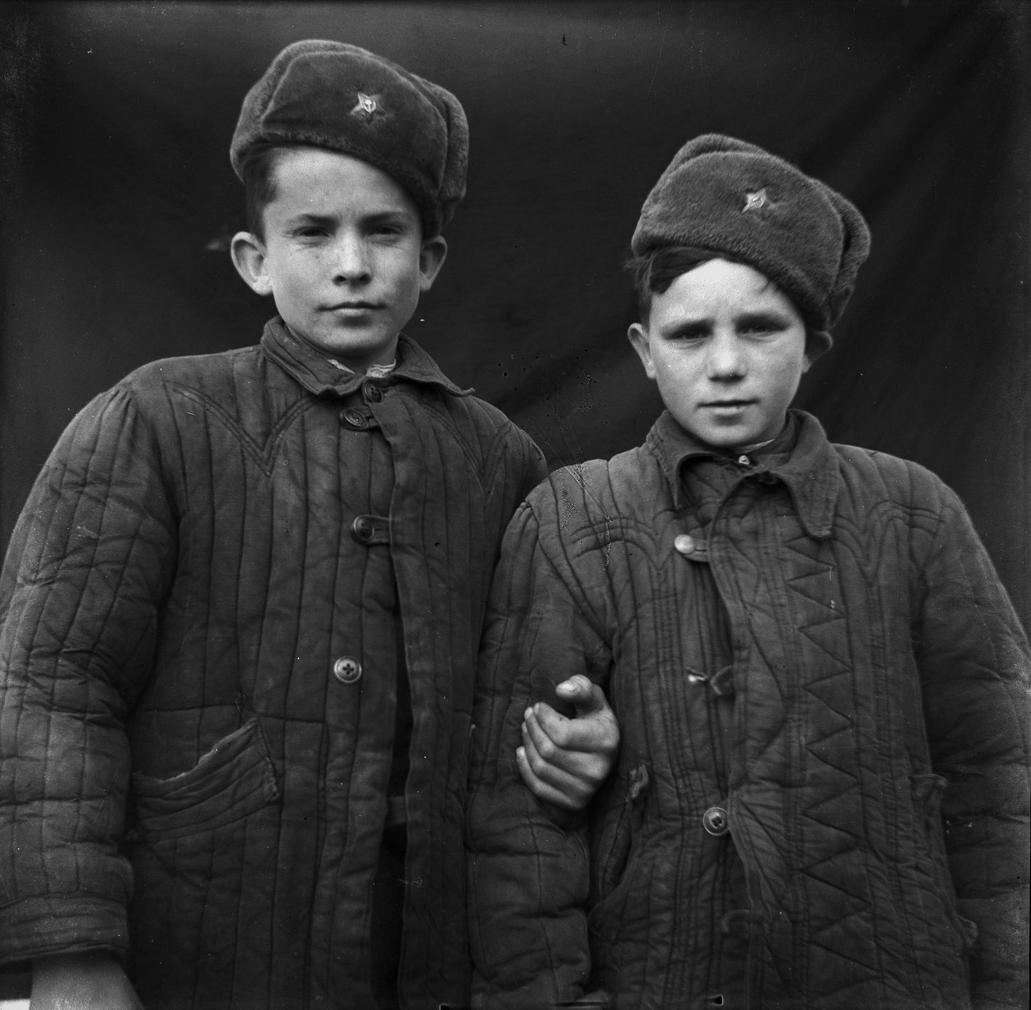 Historyczne zdjęcia z ZSRR odnalezione w opuszczonym domu 23