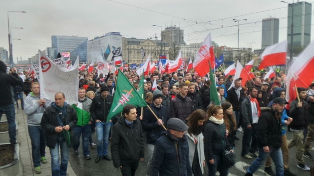 Protest przeciw imigrantom. Marsz ONR przeszedł ulicami Warszawy