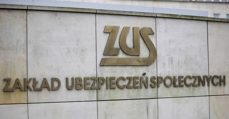 Ponad 2,5 tys. zł od ZUS przez rok. Komu należą się pieniądze?