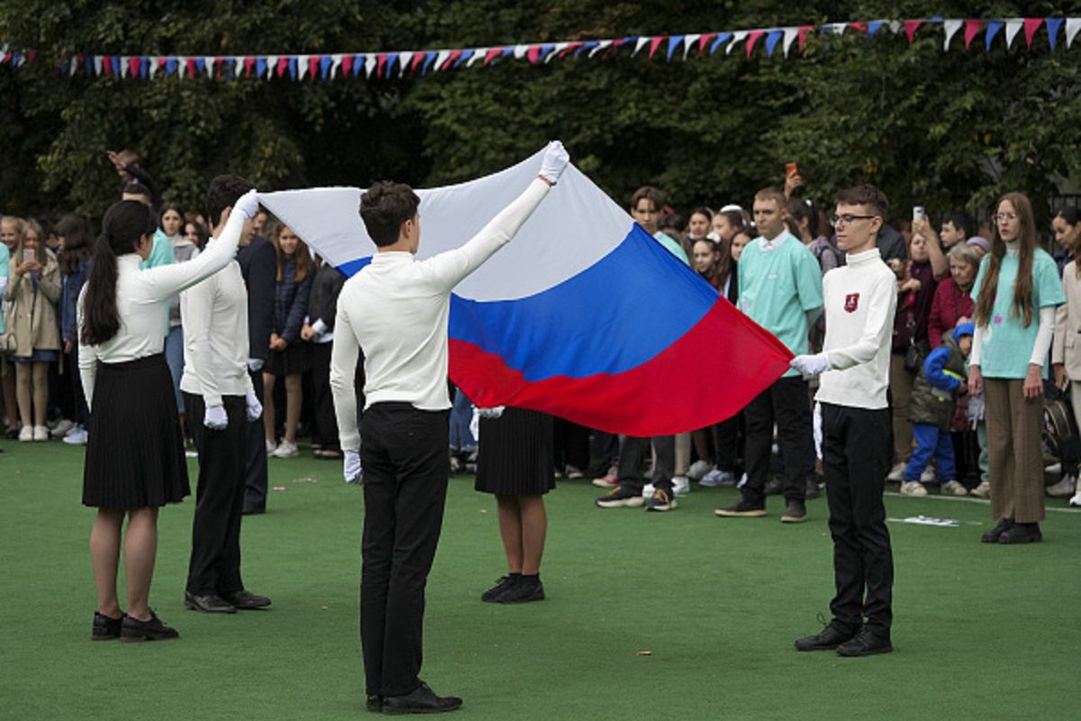 Wpuszczą najeźdźców do szkół. Tego mają uczyć dzieci