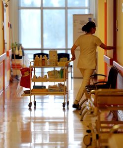 Koronawirus w Warszawie. Pielęgniarka pracowała sama przez pięć dni