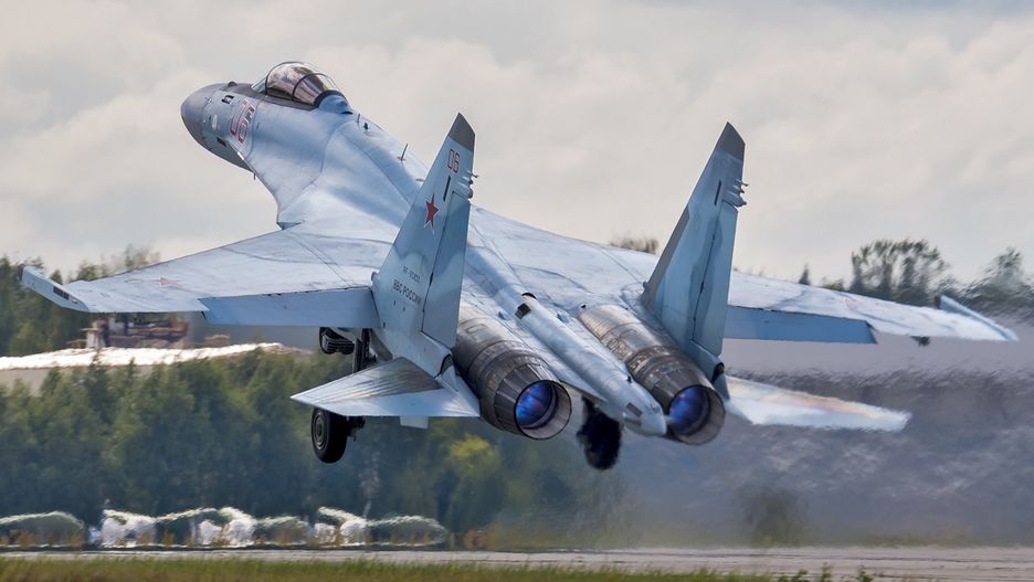 Nowa broń może być przenoszona przez Su-30 i Su-35