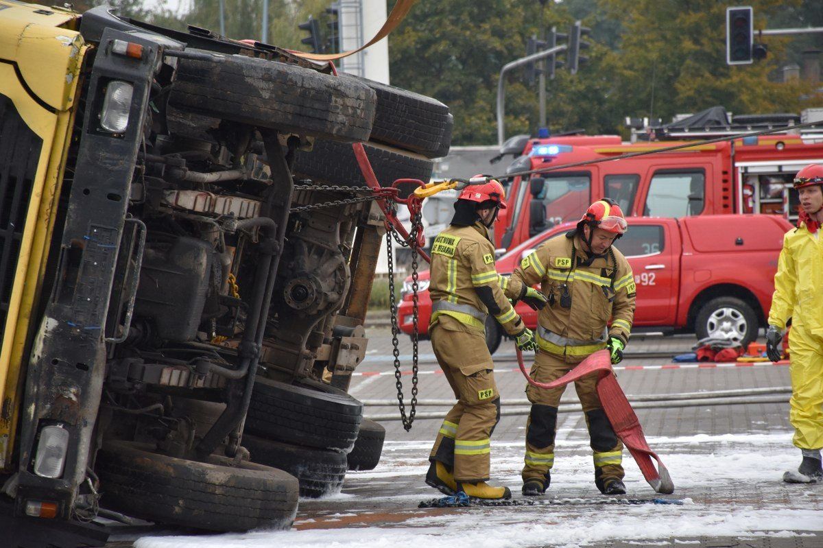 Kalisz: Wielkie ćwiczenia wielkopolskich strażaków na terenie miasta i powiatu
