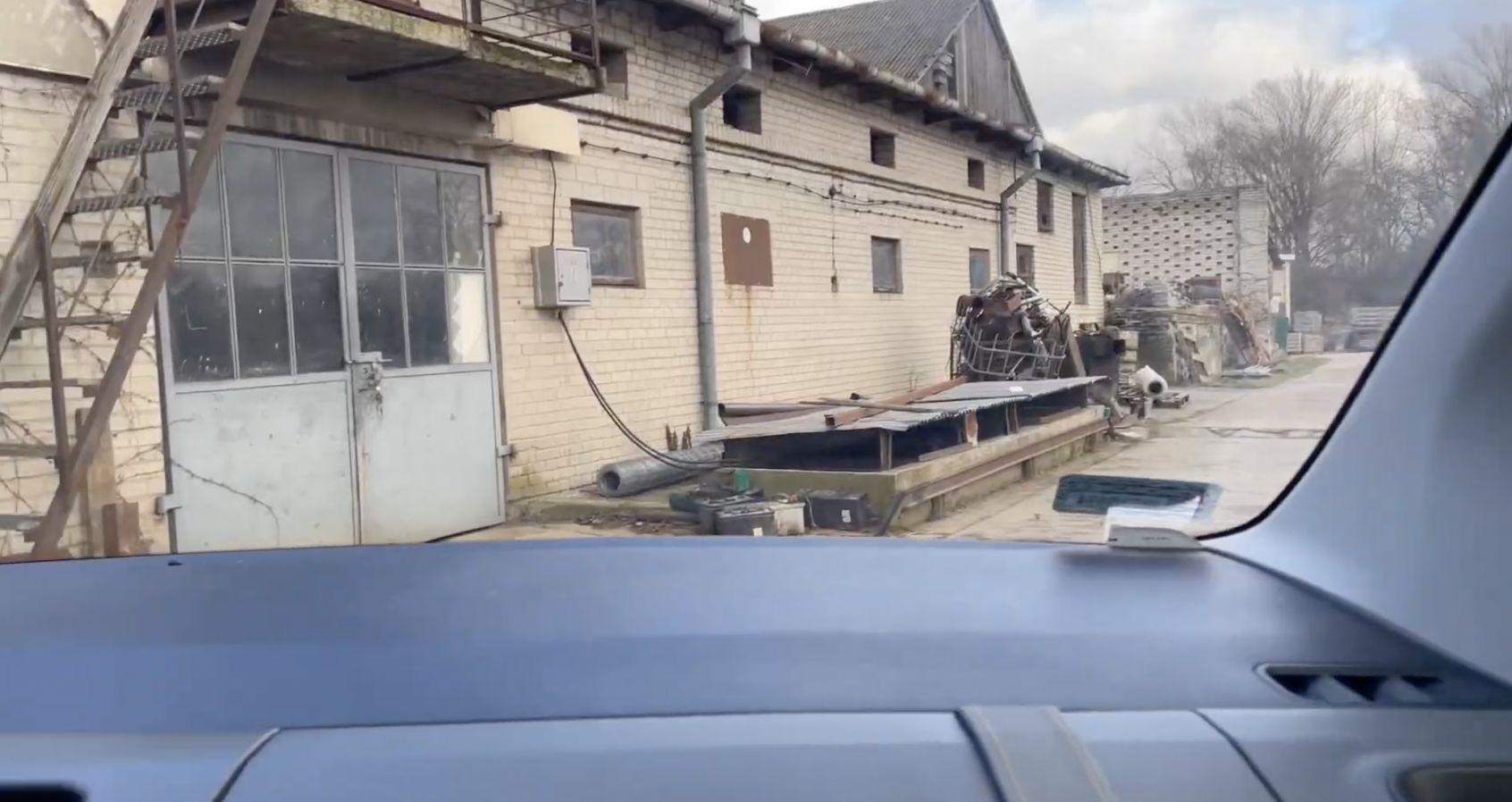 Tak wygląda otoczenie domu Mostowiaków