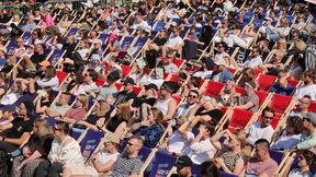 Piękne obrazki z Warszawy. To już "świątkomania"