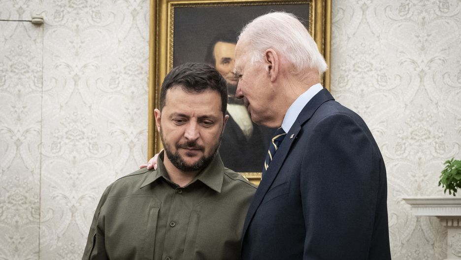 Prezydent Zełenski i Biden 