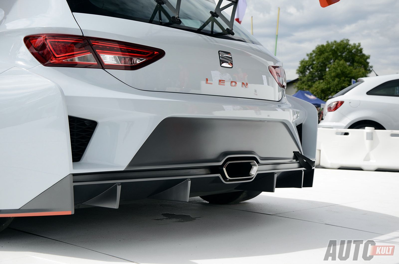 33. GTI Treffen am Wörthersee - Seat Leon Cupra Racer [galeria] 7