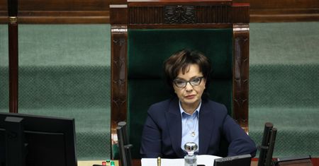 Zwołują dodatkowe posiedzenie Sejmu. Witek ogłosiła