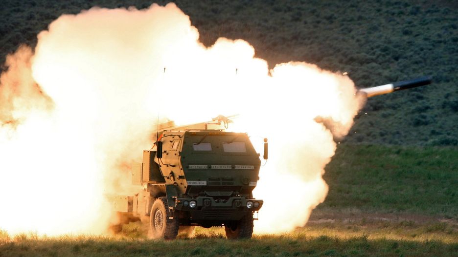 Amerykanie dostarcz? Polsce system rakietowy HIMARS
Flames engulf the launch truck as soldiers fire the High Mobility Artillery Rocket System (HIMARS) during combat training in the high desert of the Yakima Training Center , Wash. on May 23, 2011. The repeated exercises are designed to help leaders determine efficient use of their limited resources that include Howitzer cannons, HIMARS rockets, and A-10 Warthog jets. The term "rock drill" comes from the field practice of using rocks and lines in the sand for maps.  (AP Photo/The Olympian, Tony Overman)
Tony Overman