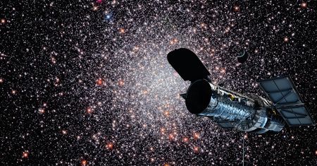 Teleskop Hubble'a obserwuje jedną z najstarszych struktur we wszechświecie