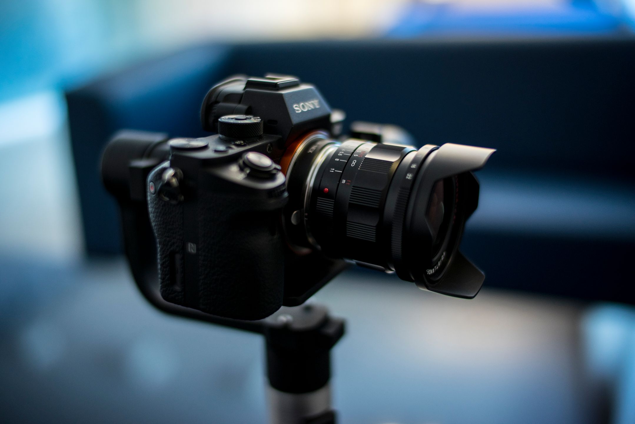 Voigtländer Ultron 21 mm f/1,8 ASPHERICAL - czarny koń ze stajni Cosina [recenzja] 14