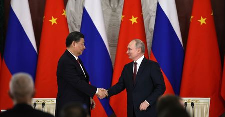 Chiny ogłaszają, że chcą zacieśniać współpracę wojskową z Rosją