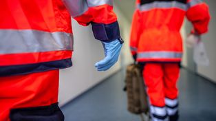 Gierałtowice: Wybuch nieznanego pochodzenia w powiecie gliwickim. Dwie osoby trafiły do szpitala. Wezwano kontrterrorystów