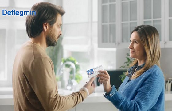 Deflegmin reklamowany „raz na mokry kaszel - raz, a dobrze!” (wideo)