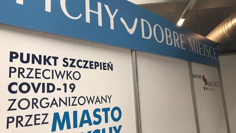Tychy. Miasto zorganizowało daw punkty szczepień powszechnych.