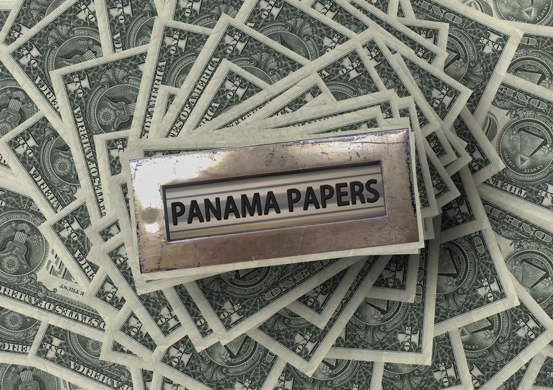 Panama Papers: Pierwszy kraj zapłaci za ujawnienie danych o swoich obywatelach