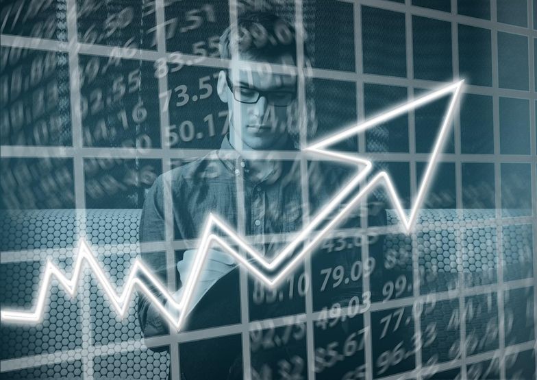 Ranking najtańszych kredytów październikowych na 15 tys. zł na dowolny cel – oto zwycięzcy!