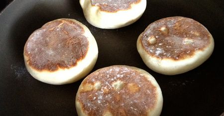 Muffiny angielskie z dodatkiem propionianiu wapnia (niewzbogacone, na zakwasie)