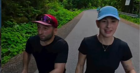 Wideo ma ponad 3 mln wyświetleń. "Mijaliśmy setki turystów, sporo nam kibicowało"