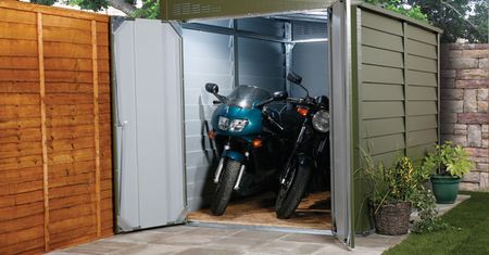 Jak bezpiecznie zimować motocykl? [poradnik]