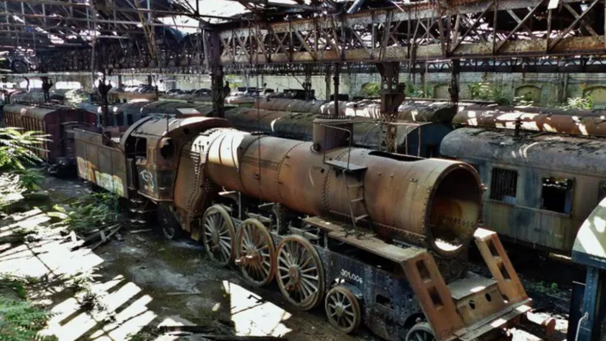 Opuszczone pociągi pod Budapesztem