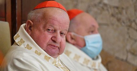 Stanisław Dziwisz zostanie ukarany? Ksiądz Isakowicz-Zaleski prosto z mostu