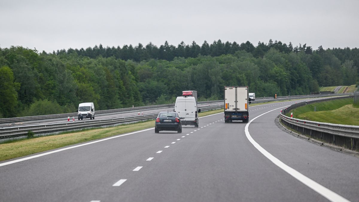 autostrada A4
Boratyn, 18.05.2023. Autostrada A4 w okolicy m. Boratyn, 18 bm. Rada Ministr�w przyj�a projekt ustawy o zniesieniu op�at za autostrady zarz�dzane przez GDDKiA. (mr) PAP/Darek Delmanowicz
Darek Delmanowicz
a4, autostrada, droga, op�aty, transport