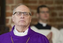 Wielkanoc. Biskup włocławski składa wiernym życzenia. Pisze o "chorej ideologii"