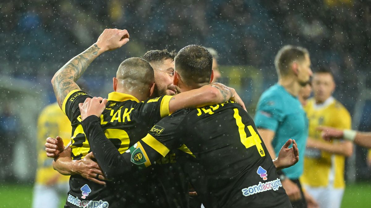 PAP / Wojciech Jargiło / Na zdjęciu: GKS Katowice efektownie ograł Motor Lublin