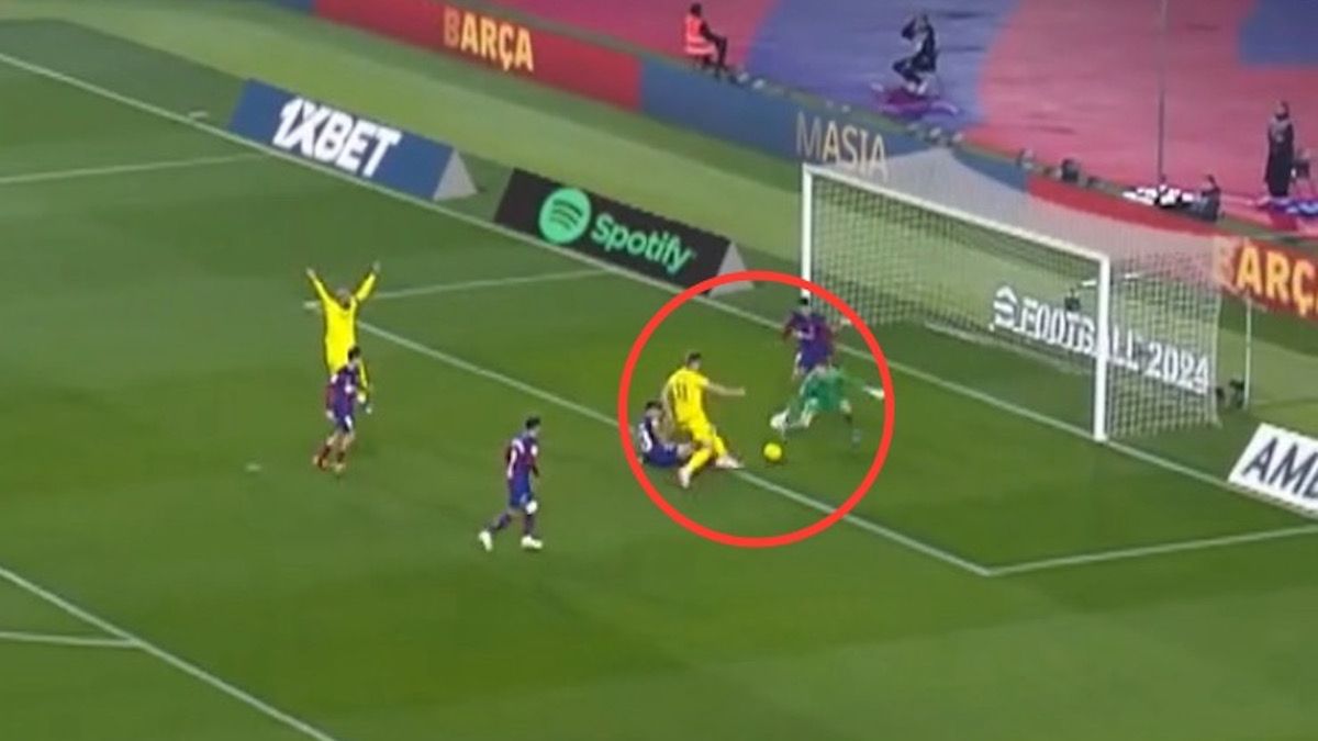 Zdjęcie okładkowe artykułu: Twitter / Canal Plus Sport / Villarreal wykorzystał błędy Barcelony