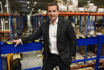 Mimo strat znana sieć przyciąga inwestorów. Jest potencjał na poprawę