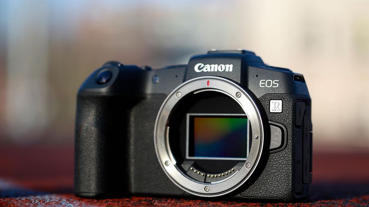 Canon EOS Rs: Czy powstanie bezlusterkowiec z matrycą 75 Mpix? 1