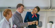Myślisz, że to uprzejmość? Stewardesa zdradza sekret powitania na pokładzie