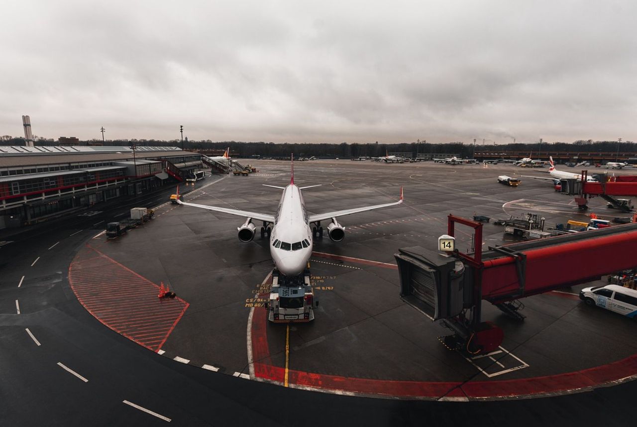 Tragedy at the airport in Salt Lake City. A man crawled into the airplane engine.