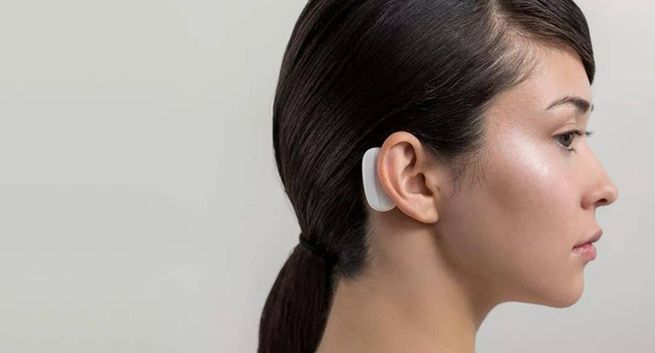 Elon Musk połączy ludzki mózg ze sztuczną inteligencją. Nici cieńsze od włosa i sterowanie komputerem ludzkimi myślami