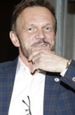 "Powiedz TAK!": Cezary Pazura o pracy w serialach konkurencyjnych stacji