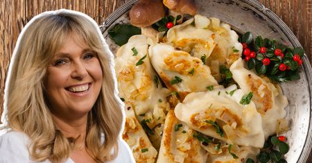 Ewa Wachowicz stosuje metodę pół na pół. To dlatego jej pierogi z kapustą są takie pyszne