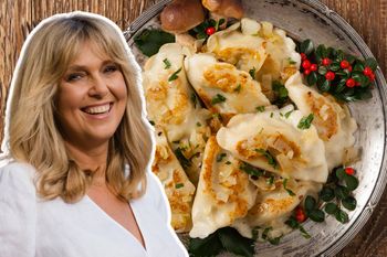 Ewa Wachowicz stosuje metodę pół na pół. To dlatego jej pierogi z kapustą są takie pyszne