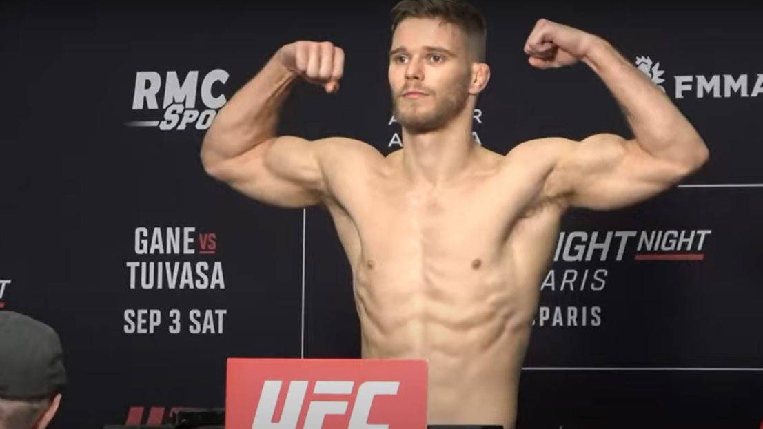 Twitter / Michał Figlak zrobił wagę przed debiutem w UFC