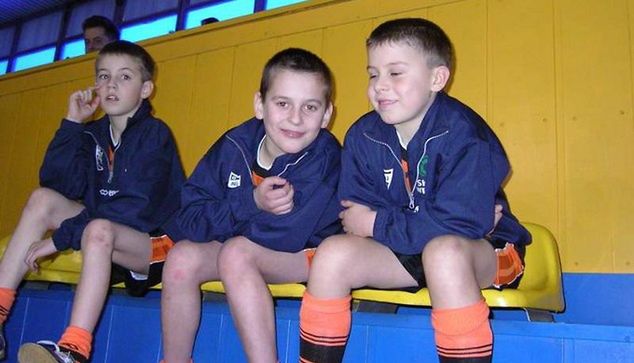 Arkadiusz Milik (w środku) podczas jednego z dziecięcych turniejów. fot. KS ROZWÓJ KATOWICE, rocznik 1994