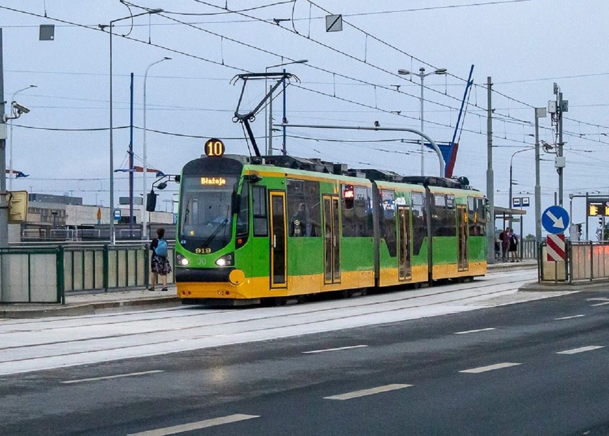 Stanął w obronie bitej kobiety. Sam został ranny