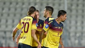 PKO Ekstraklasa: szturm Pogoni Szczecin trwa, Korona i Radomiak uciekają, zobacz tabelę