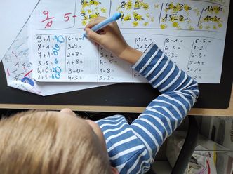 Ceny prądu wymuszą powrót nauki zdalnej? "Zagrożenie jest ogromne"